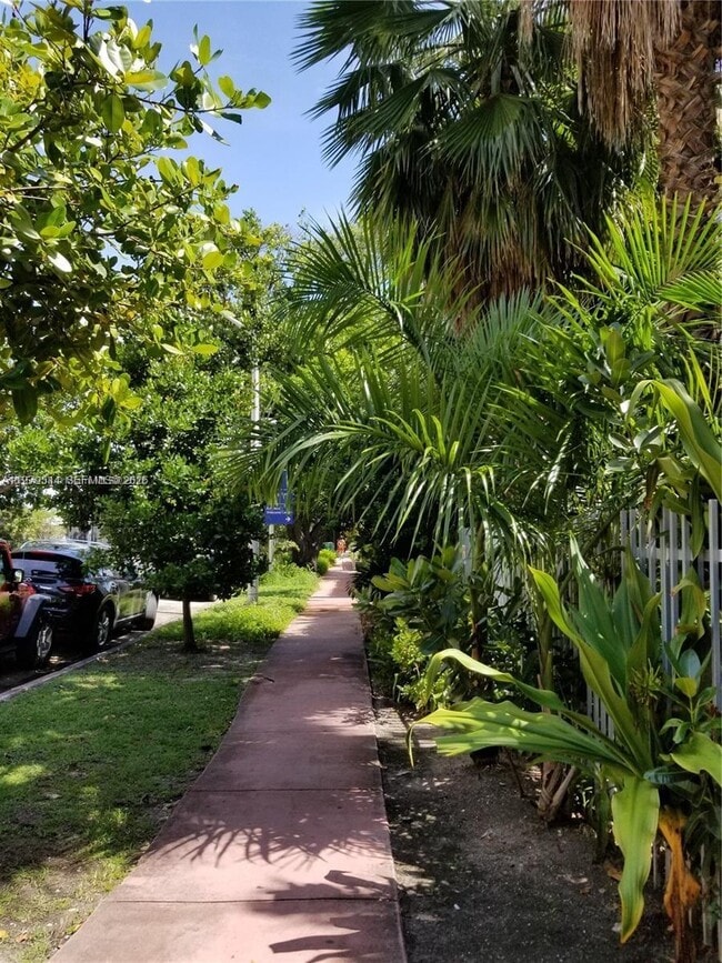 Building Photo - 1045 Meridian Ave