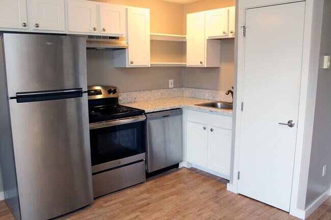 Interior Photo - yanke01