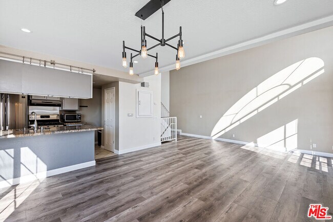 Building Photo - 3780 Ocean View Ave