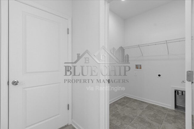 Building Photo - 3042 Country Side Dr