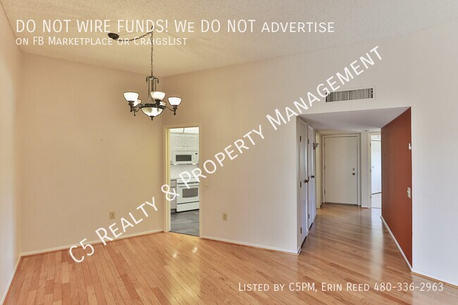 Building Photo - 13652 N 108th Dr