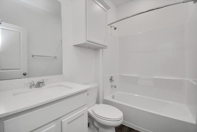 Building Photo - 11715 Glenart Dr