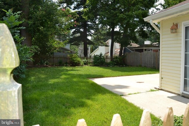 Building Photo - 110 Stoneham Dr