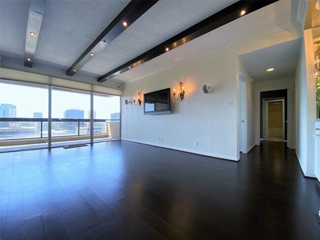 Building Photo - 49 Briar Hollow Ln