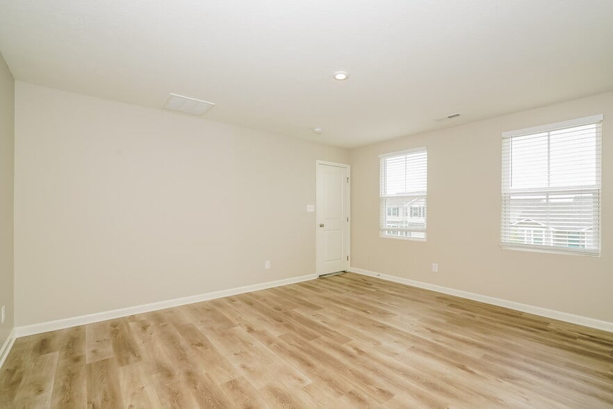 Building Photo - 107 Campus Ln