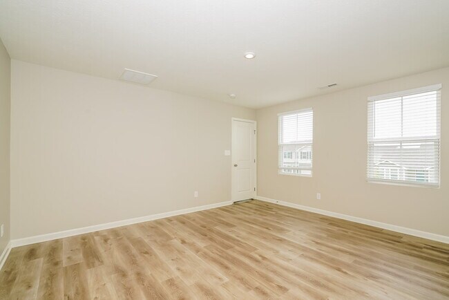 Building Photo - 107 Campus Ln