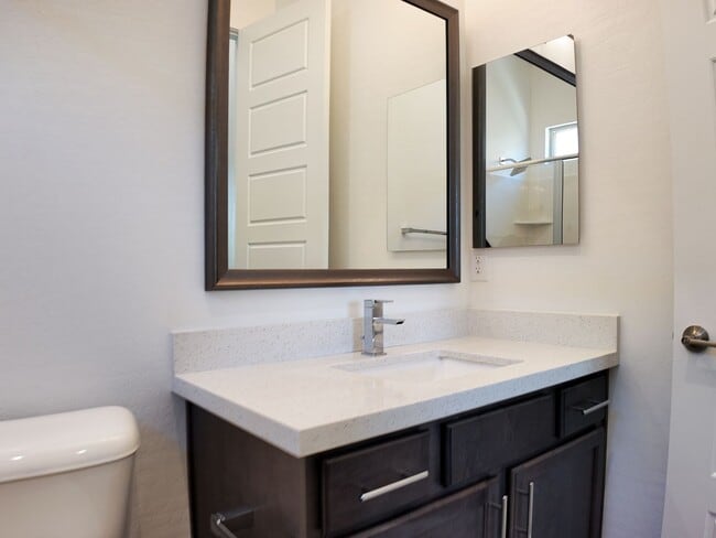 Building Photo - Exquisite Luxury Rental in Prestigious Gated Tule Springs Community