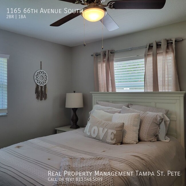 Building Photo - OUTSTANDING ST PETERSBURG POOL HOME AVAILA...