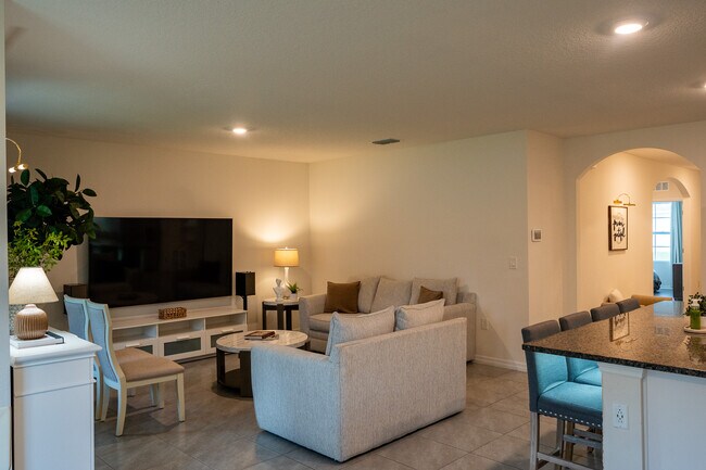 Building Photo - 5230 Bracks Landing Dr