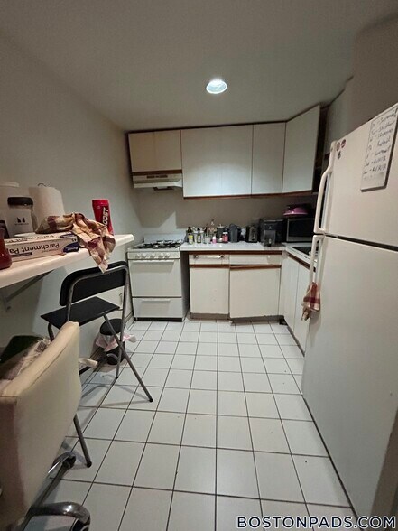 Building Photo - 11 Scottfield Rd