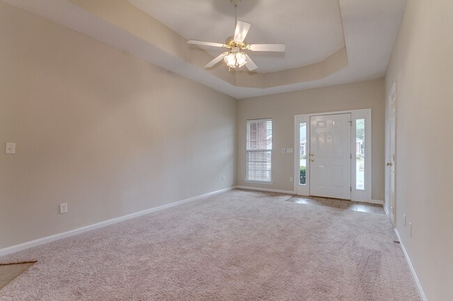 Building Photo - Available Now - East Tuscaloosa