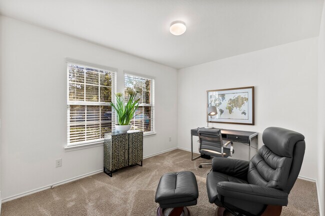 Building Photo - 1111 Mercury Dr