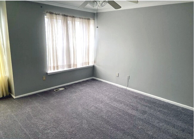 2nd Fl, Master Bedroom Suite - 321 Steeplechase Ct