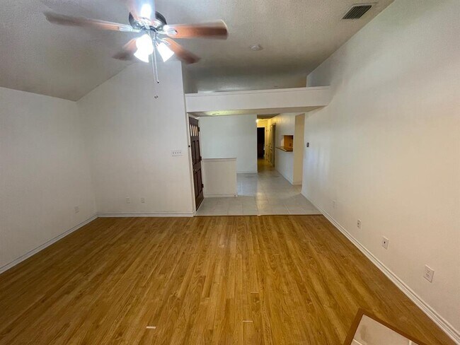 Building Photo - 2205 Prairie Creek Trail