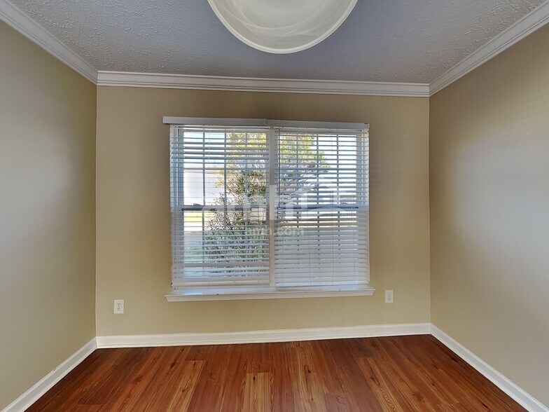 Building Photo - 2344 Hockett Dr