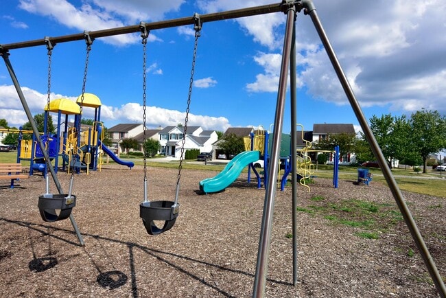 Building Photo - 5710 English Rose Dr