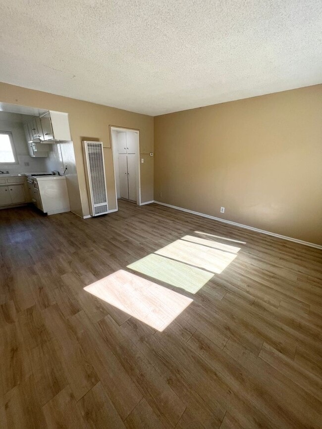 Interior Photo - PRAIRIE