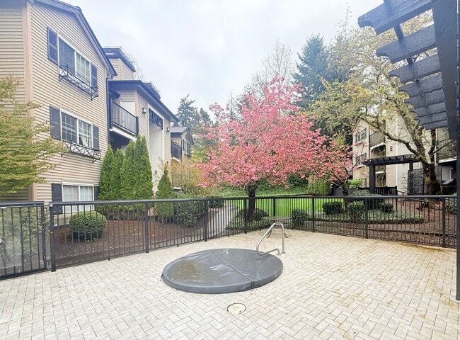 Building Photo - Gallery Condominiums - Downtown Kirkland