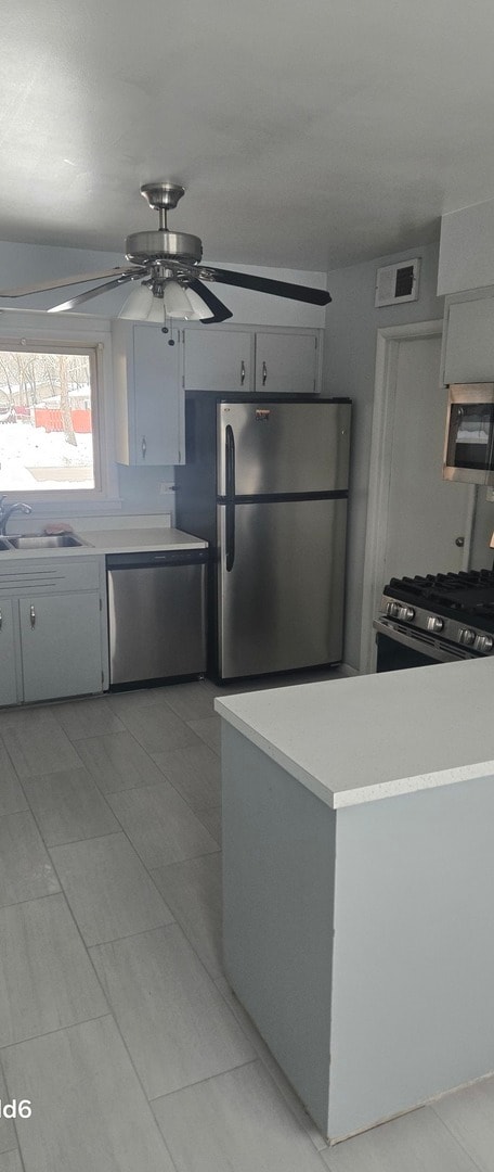 Building Photo - 550 Washington Blvd