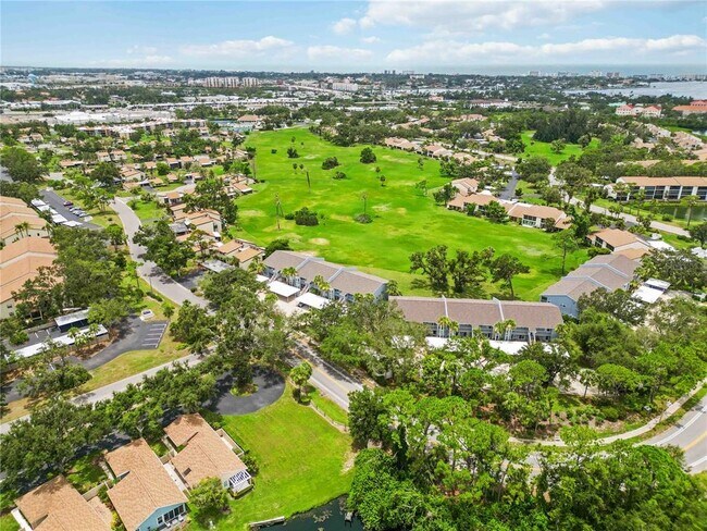 Building Photo - 880 Bird Bay Dr W