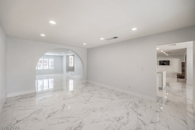 Building Photo - 3743 Lone Mesa Dr