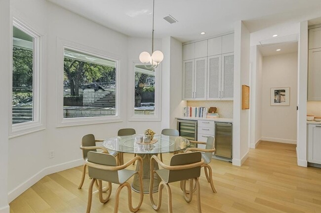 Building Photo - 5101 Cuesta Verde