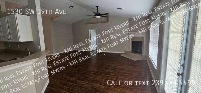 Building Photo - 1530 SW 19th Ave