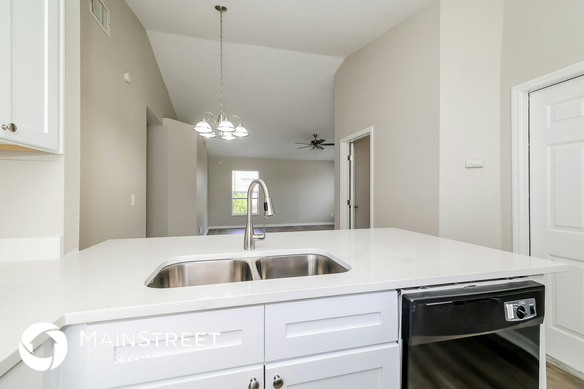 Building Photo - 107 Cherokee Dr