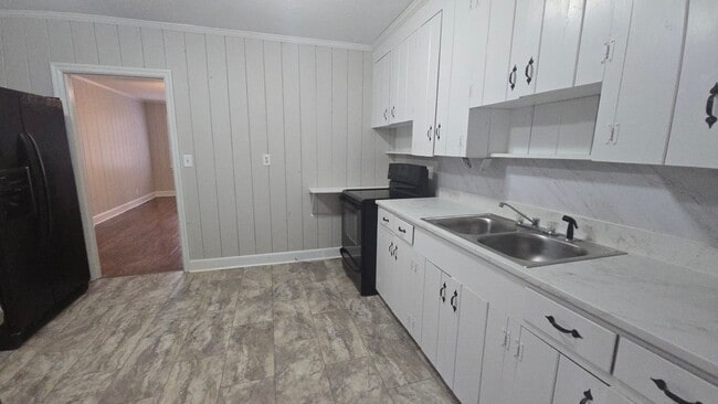 Building Photo - lonsford1575-1577