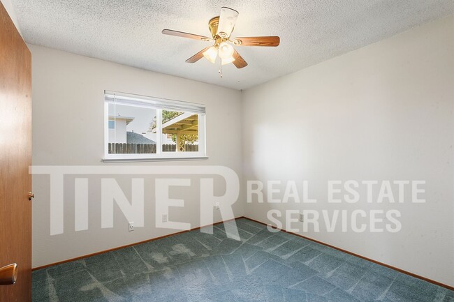 Building Photo - 2616 Luveta Way