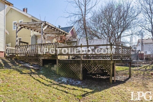 Building Photo - 4117 Thornton Ave