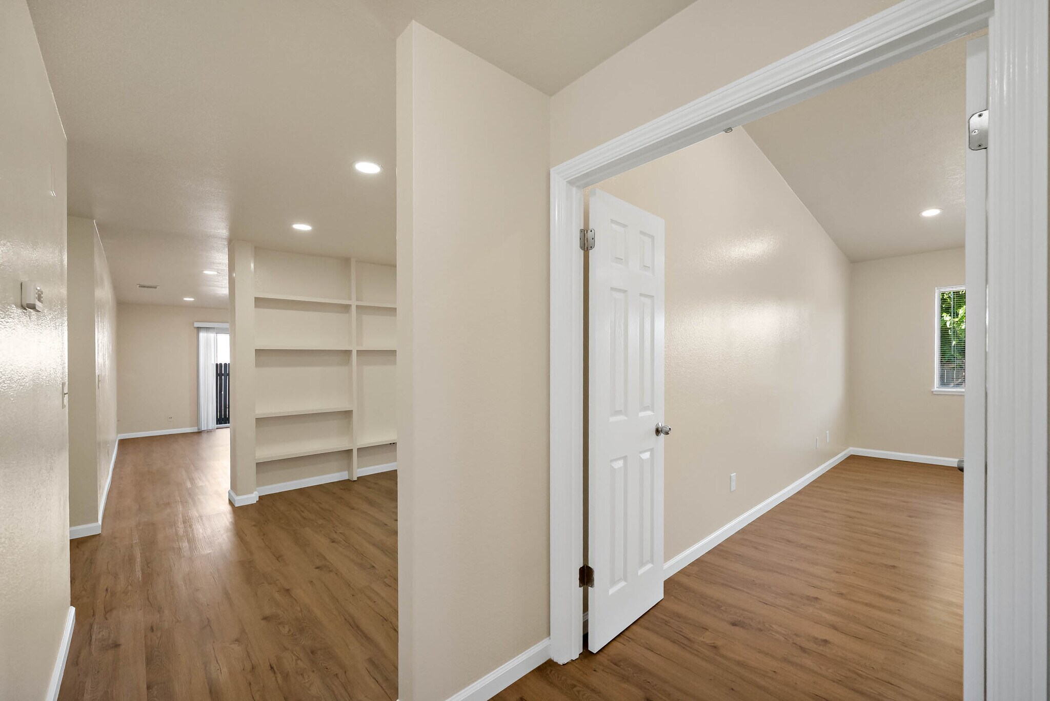Building Photo - 1401 Prospect Way