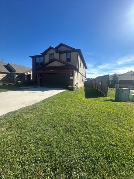 Building Photo - 3322 Nila Crk Dr