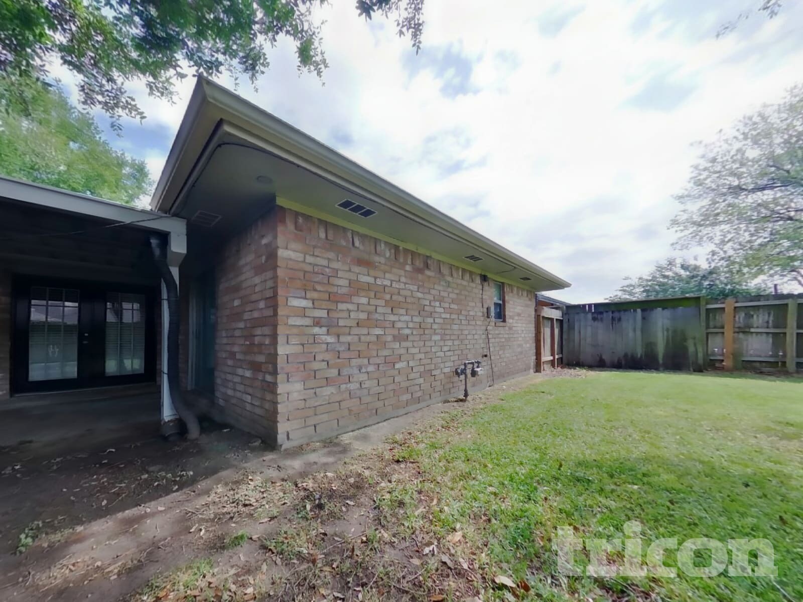 Building Photo - 902 Lanell St