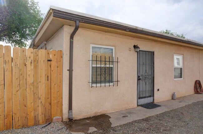 Building Photo - 1616 Coal Ave SE