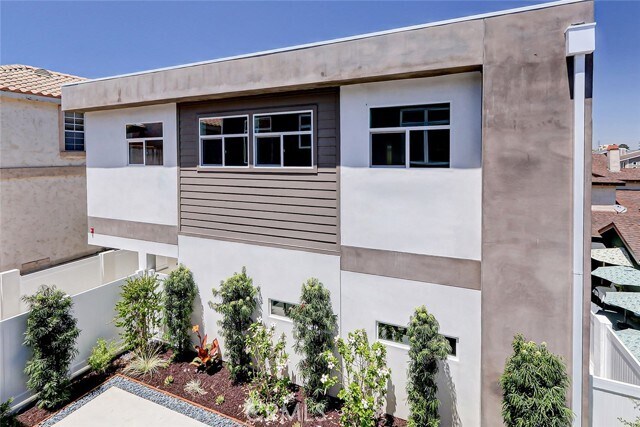 Building Photo - 2321 Clark Ln