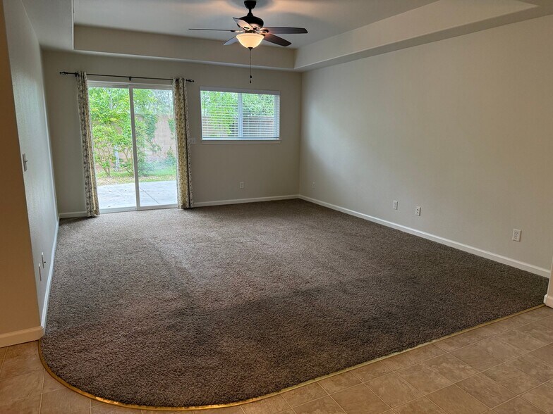 Building Photo - 23 Morning Rose Way