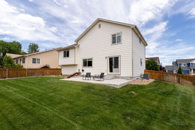 Building Photo - Spacious Corner Lot Gem in Ridgeview at St...