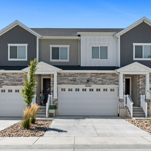 Primary Photo - 16232 S Truss Dr