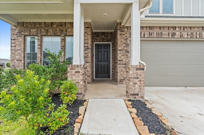Building Photo - 818 Deerhurst Ln