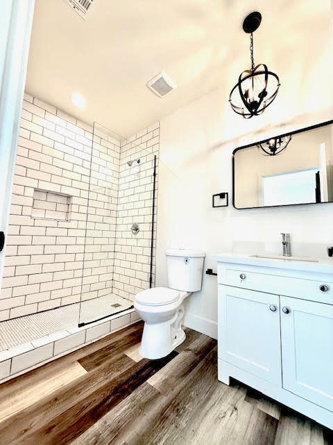 Building Photo - BRAND NEW TOWNHOME IN THE MIDDLE OF UPTOWN PHX WITH ALL THE BELLS AND WHISTLES!!!