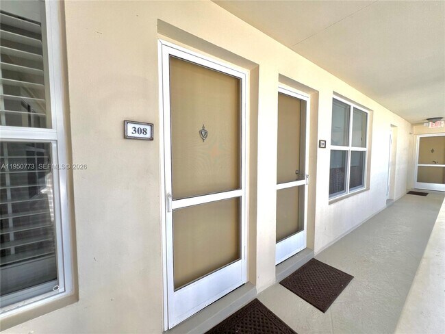 Building Photo - 255 Sunrise Dr