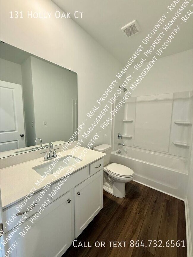 Building Photo - 131 Holly Oak Ct