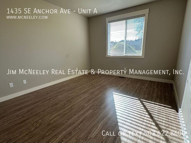 Building Photo - 1435 SE Anchor Ave