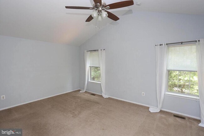 Building Photo - 4710 Leyden Way