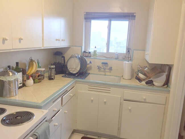 Interior Photo - Lakecrest