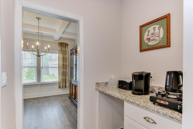 Building Photo - 6051 Big Pond Trl