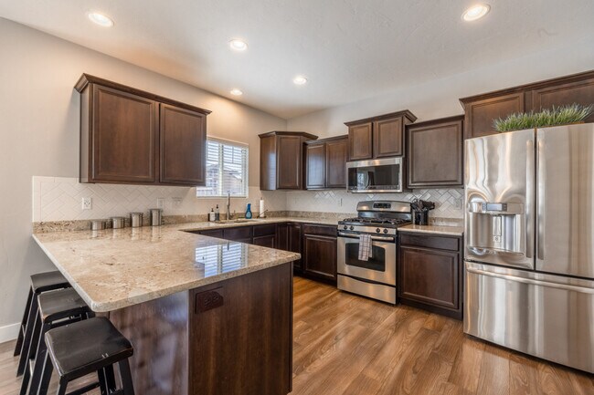 Building Photo - 3857 Ivey Ranch Rd