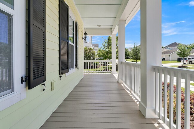 Building Photo - 3688 Maidstone Dr