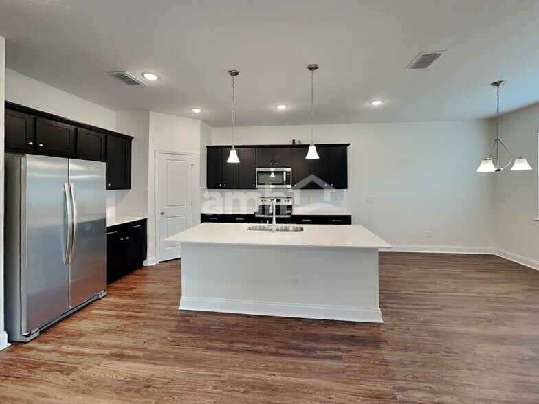 Building Photo - 6062 Little Blf Cir